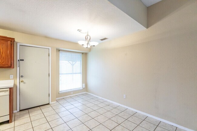 Building Photo - 3834 Purdue Ln