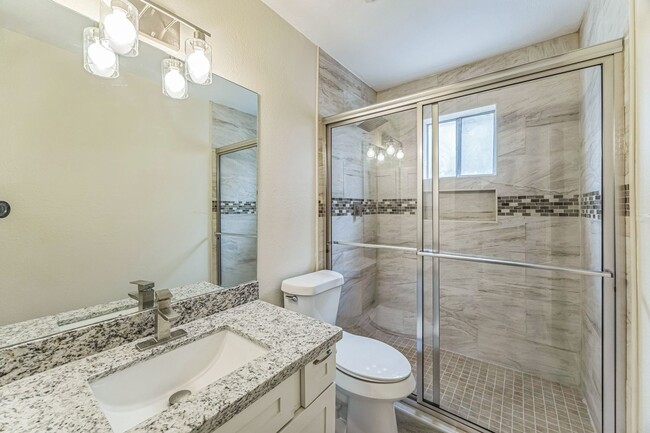 Building Photo - Renovated  condo in the heart of McAllen, ...