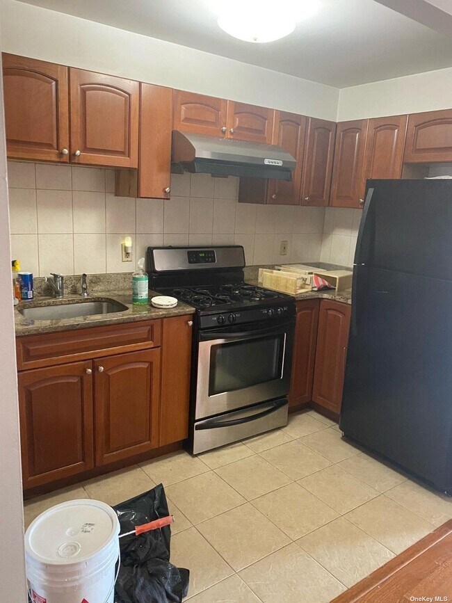 6434 Grand Central Pkwy 6434 Grand Central Pkwy Queens NY 11375