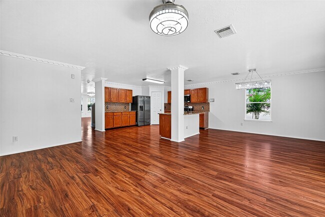 Building Photo - 634 Hawthorne Pasture Rd