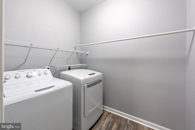 Building Photo - 14602 Shelford Way