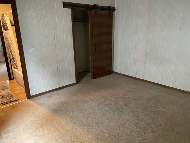 Building Photo - PRE LEASING TO APPROVED APPLICANTS!  Nice ...