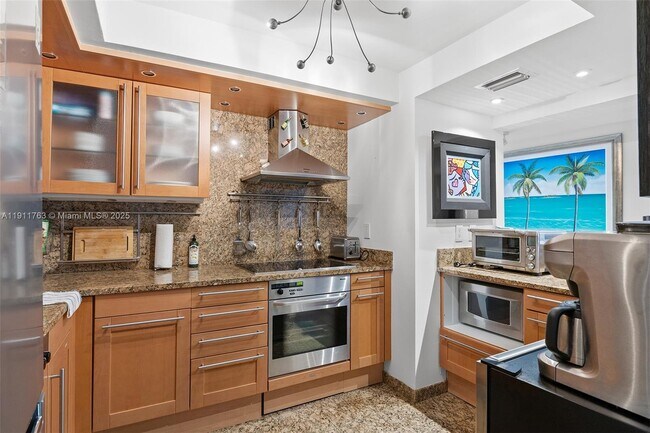 Building Photo - 1775 Washington Ave