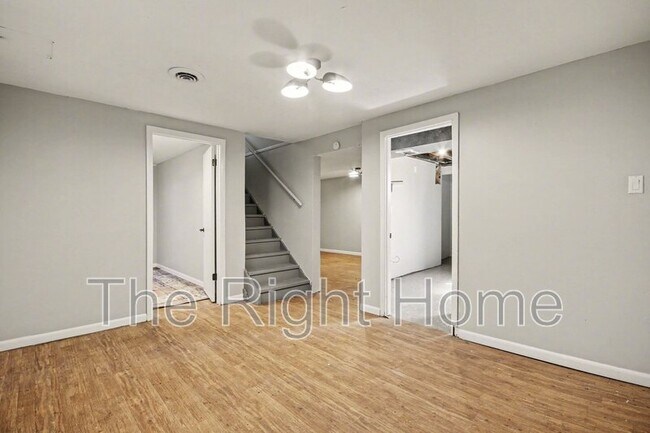 Building Photo - 1606 Cole Creek Dr