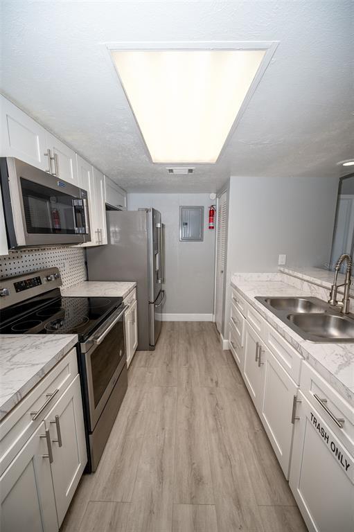 Building Photo - 2022 Ludlow Ln