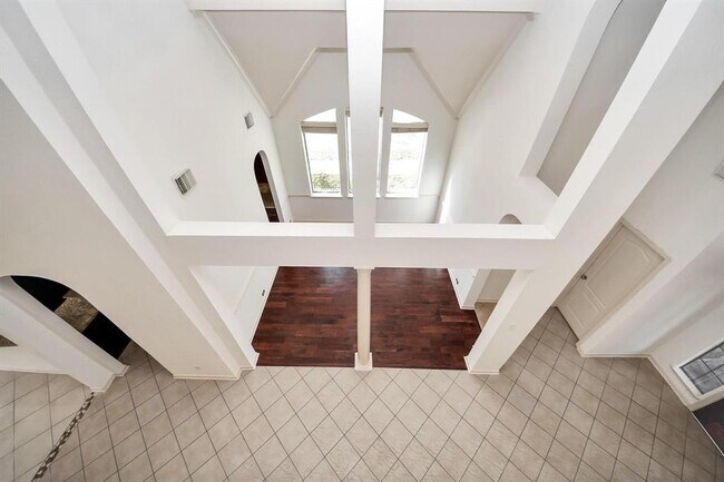 Building Photo - 6423 Middlelake Ct