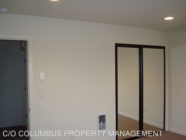 Building Photo - 550 Lighthouse Ave