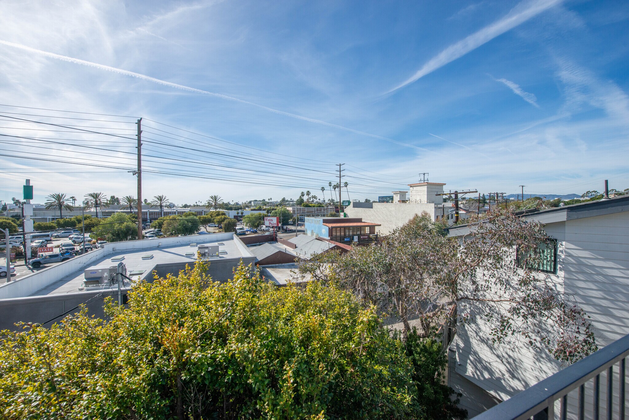 View - 809 Warren Ave