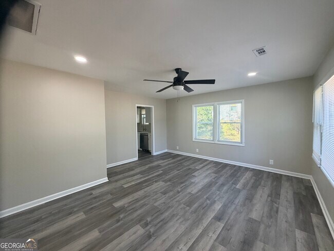 Building Photo - 1433 Midview Dr