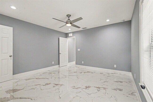 Building Photo - 20703 Mickens Dr