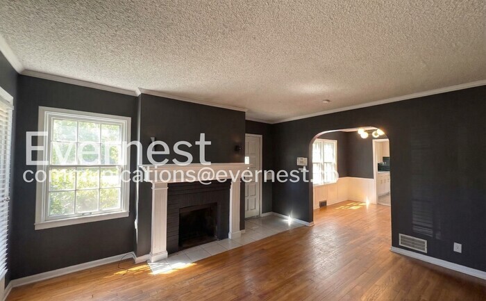 Building Photo - 5513 Reeds Rd