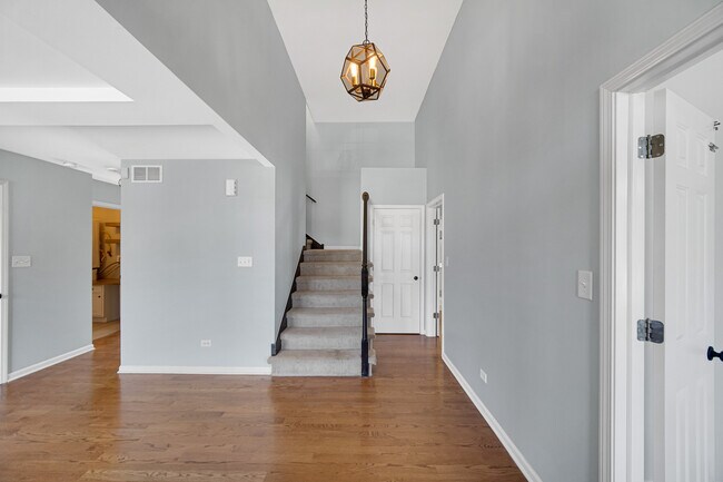 Building Photo - 310 Cornwall Cir