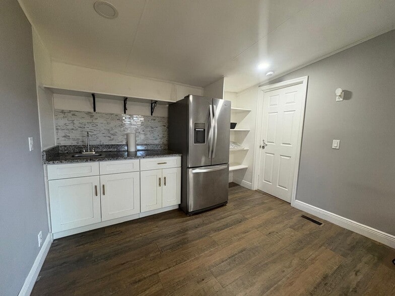Building Photo - 4769 Naranja Way