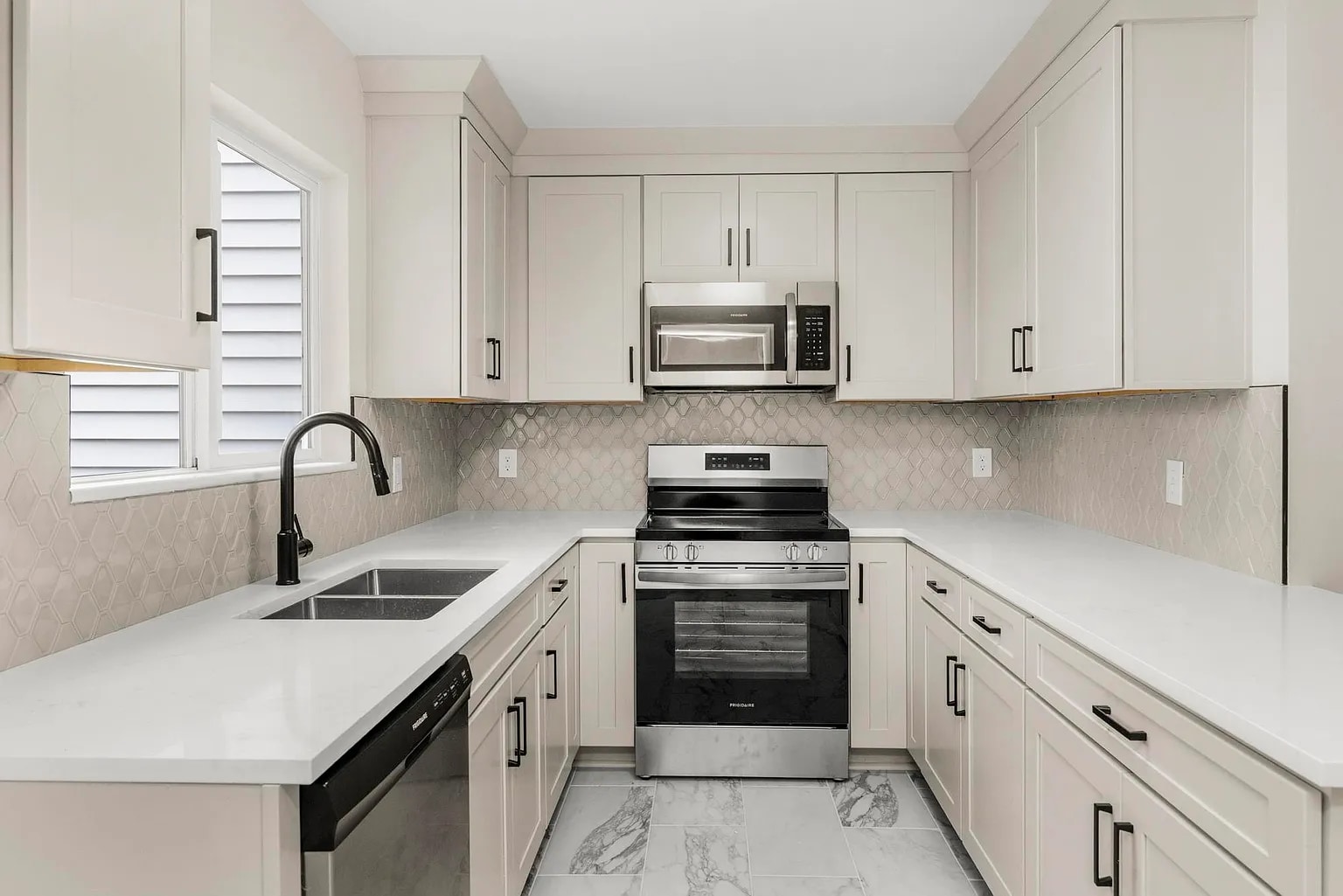 Building Photo - 5702 Brentwood Meadows Cir