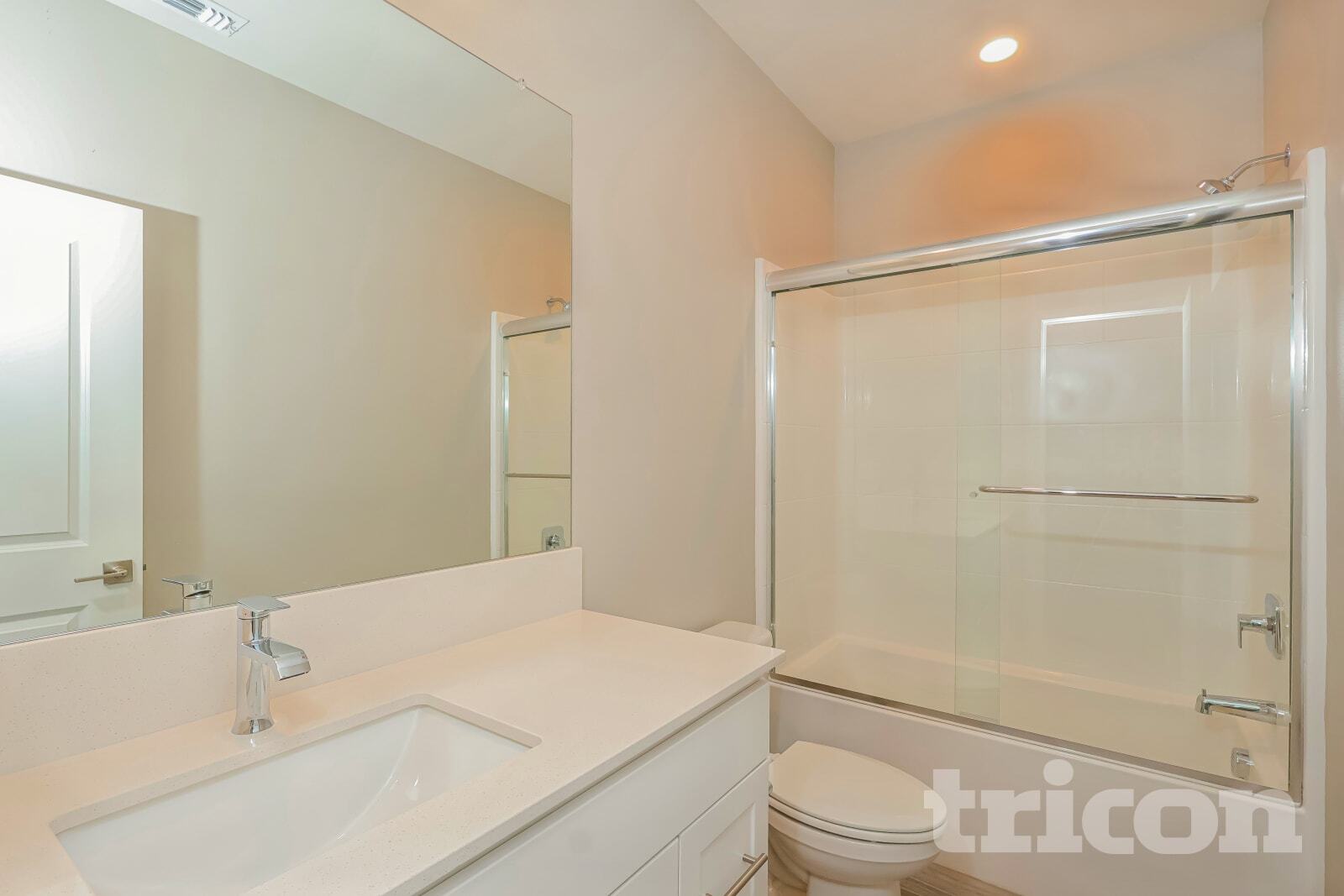 Building Photo - 10570 Vina Ct