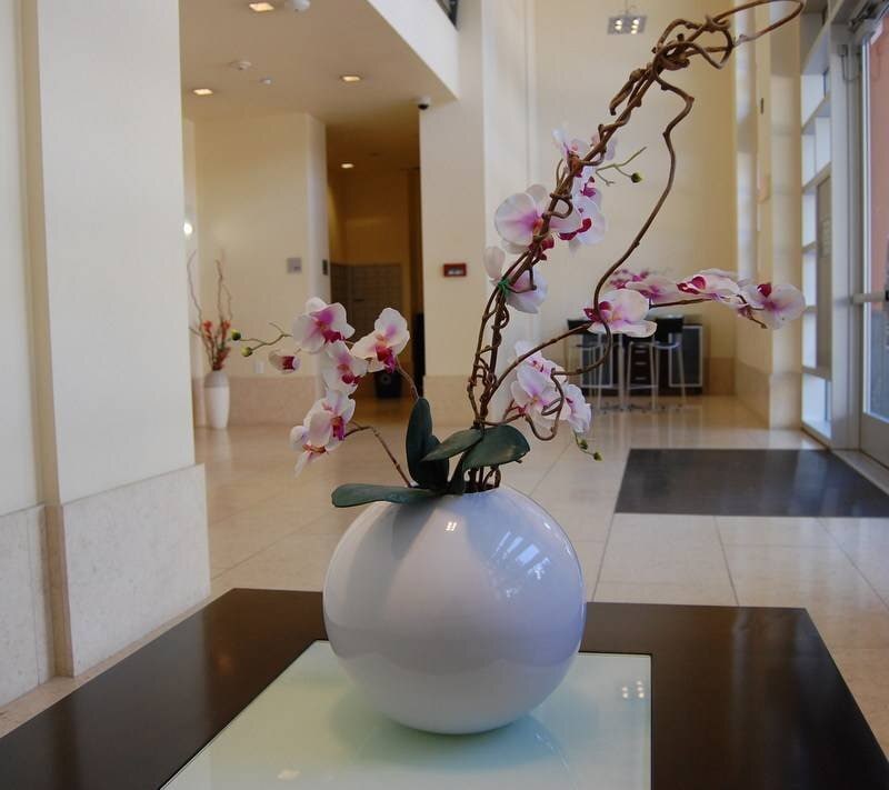 Building Photo - 585 9th St