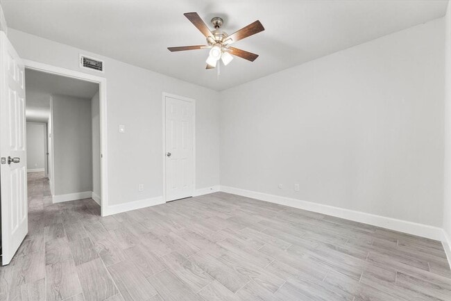 Building Photo - 9026 Kempwood Dr
