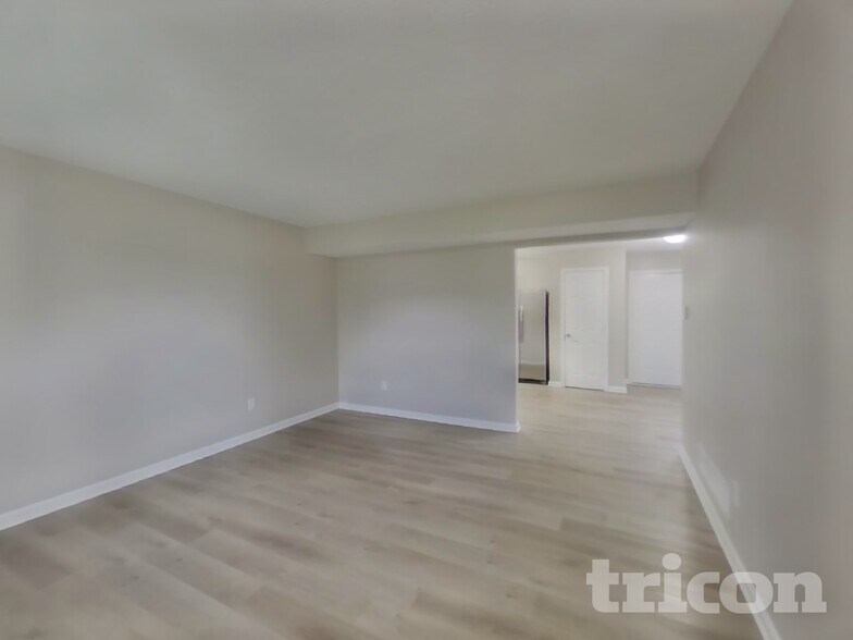 Building Photo - 11118 Waterfield Pl
