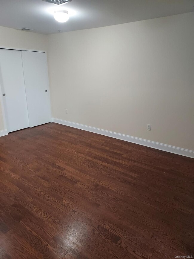 Building Photo - 191 7th St