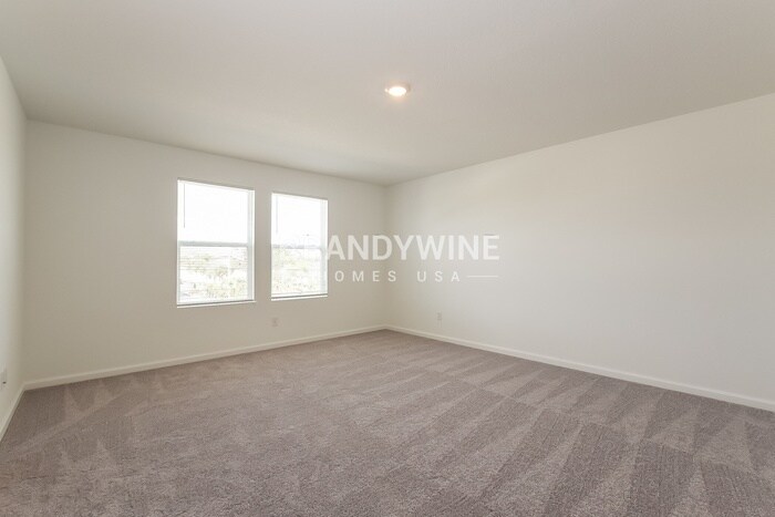 Building Photo - 1650 Effra Wy