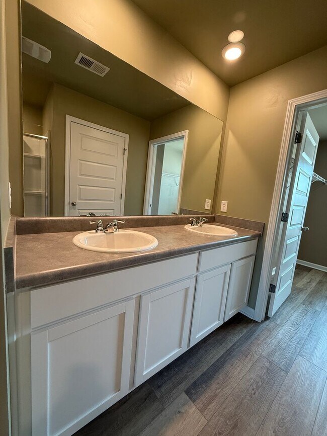 Building Photo - 4 Bed/2.5 Bath Home near Ft. Gordon