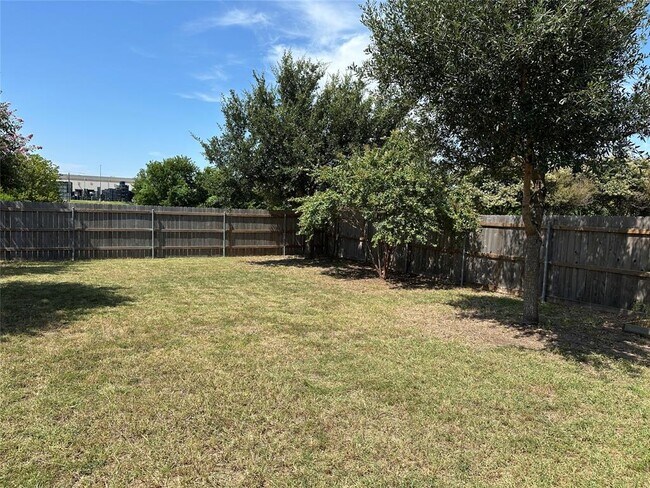 Building Photo - 14209 Naruna Way