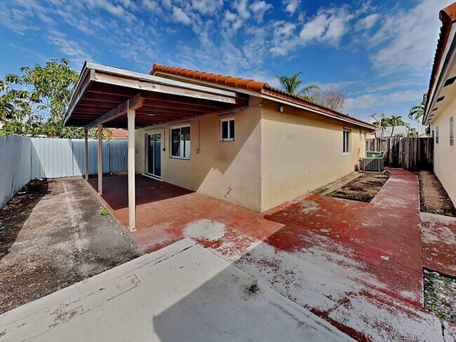 Building Photo - 3568 W 72nd St