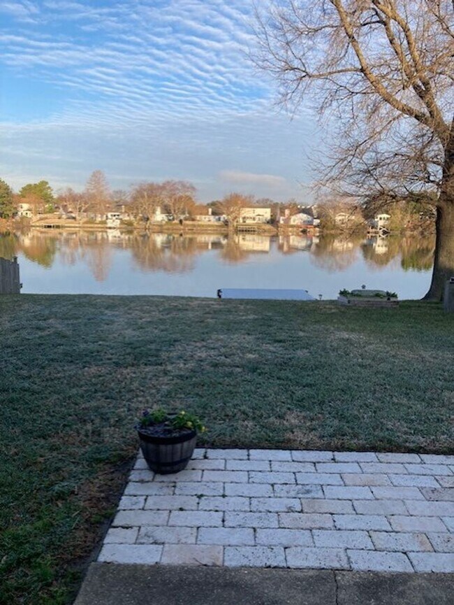 Building Photo - Ocean Lakes