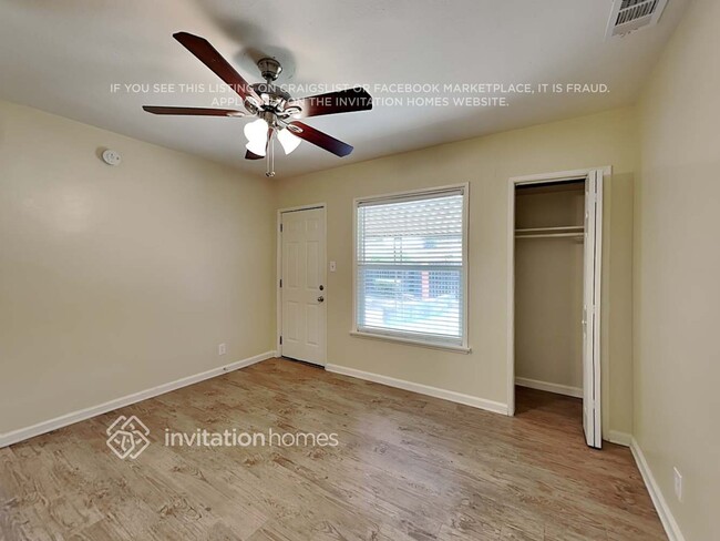 Building Photo - 6741 Amigo Ave