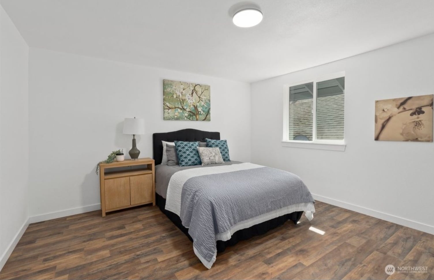 Bed2 - 114 N Gold St