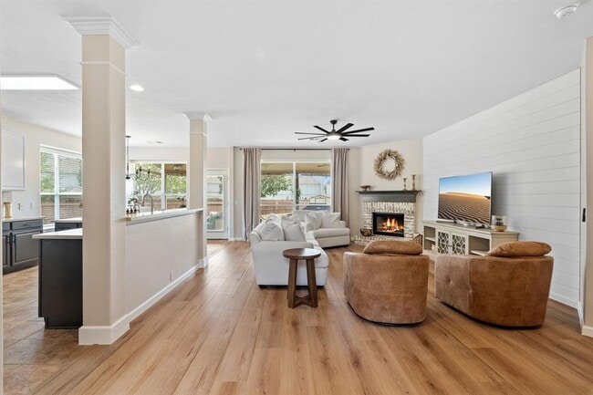 Building Photo - 154 Larch Cove