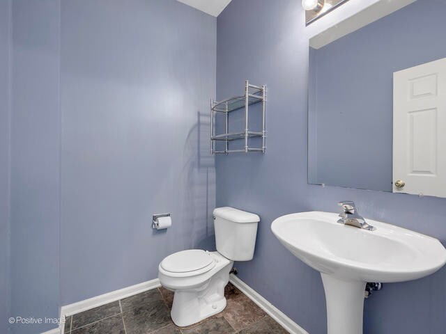 Building Photo - 835 Genesee Dr