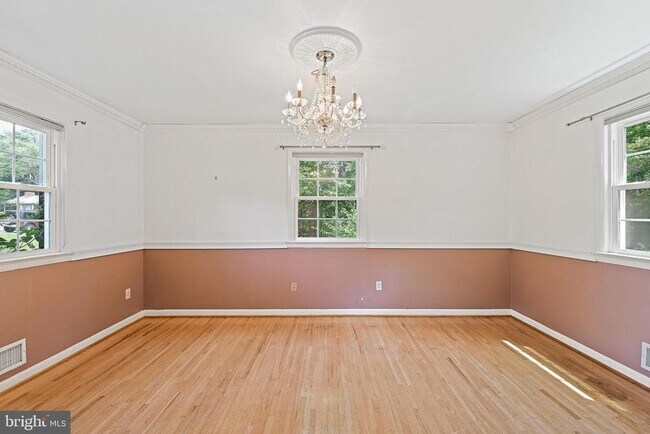 Building Photo - 7623 Highland St