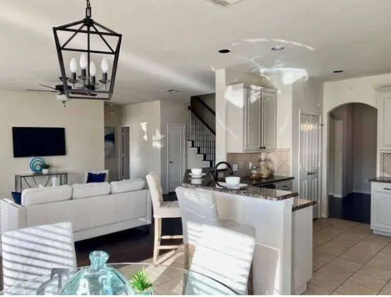 Building Photo - 12822 Gardendale Dr