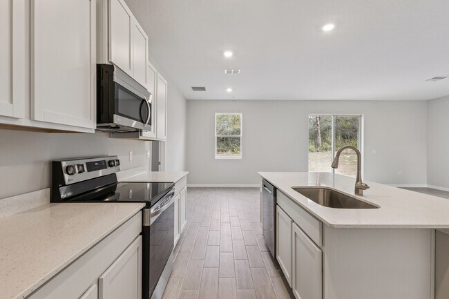 Building Photo - 393 Marion Oaks Golf Rd