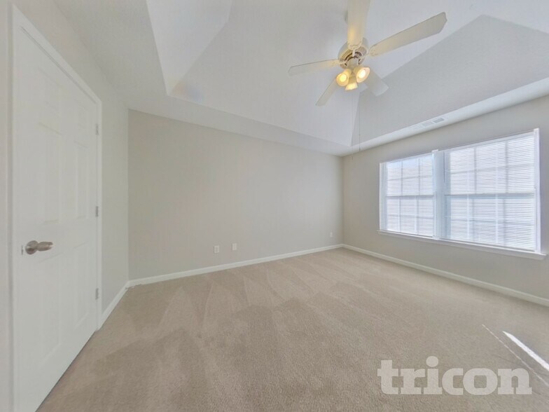 Building Photo - 6010 Deer View Pl