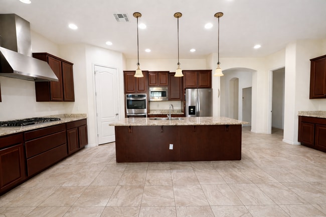 Building Photo - 4070 S Pearl Dr