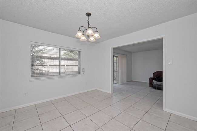Building Photo - 14179 Misty Meadow Ln