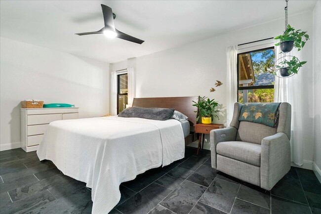 Building Photo - 2506 Jenibeth Ln