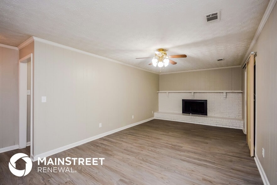 Building Photo - 8313 Creek St