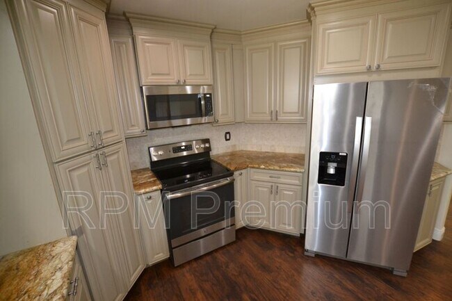 Building Photo - 9516 Gassie St