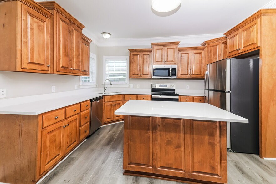 Building Photo - 133 Holiday Island Dr