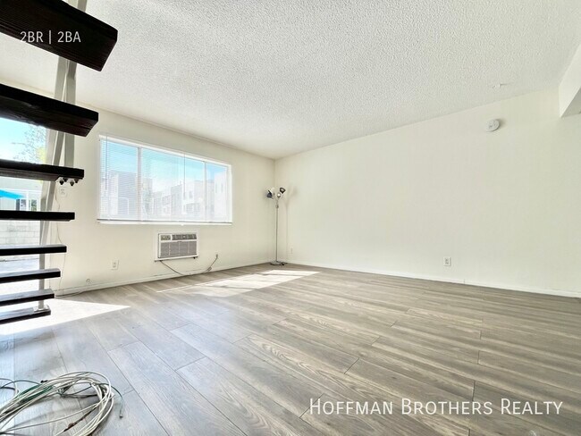 Building Photo - 4355 Toland Way