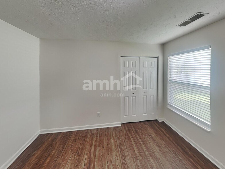 Building Photo - 334 Stewart Springs Dr