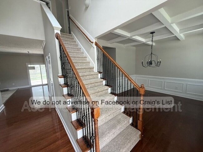 Building Photo - 2427 Kimbolton Drive