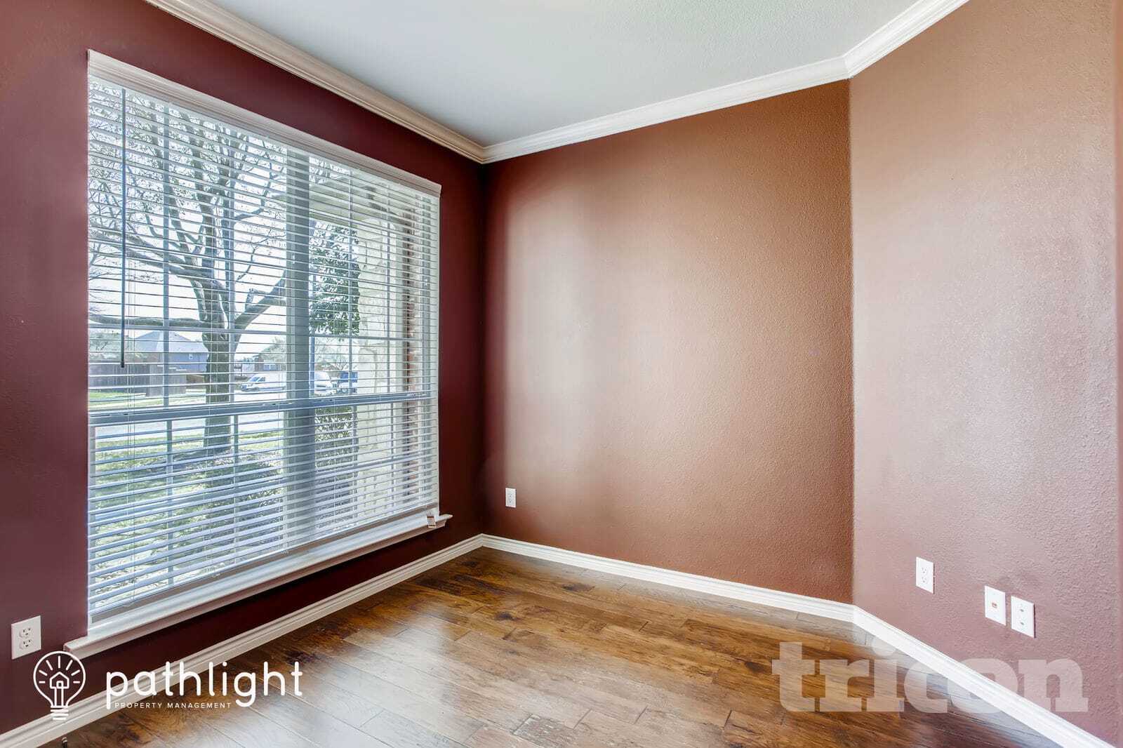 Building Photo - 1435 Red Wolf Dr