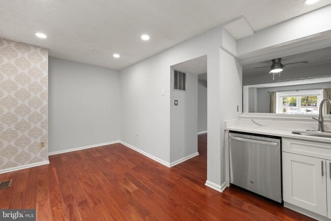 Building Photo - 11321 Crescendo Pl