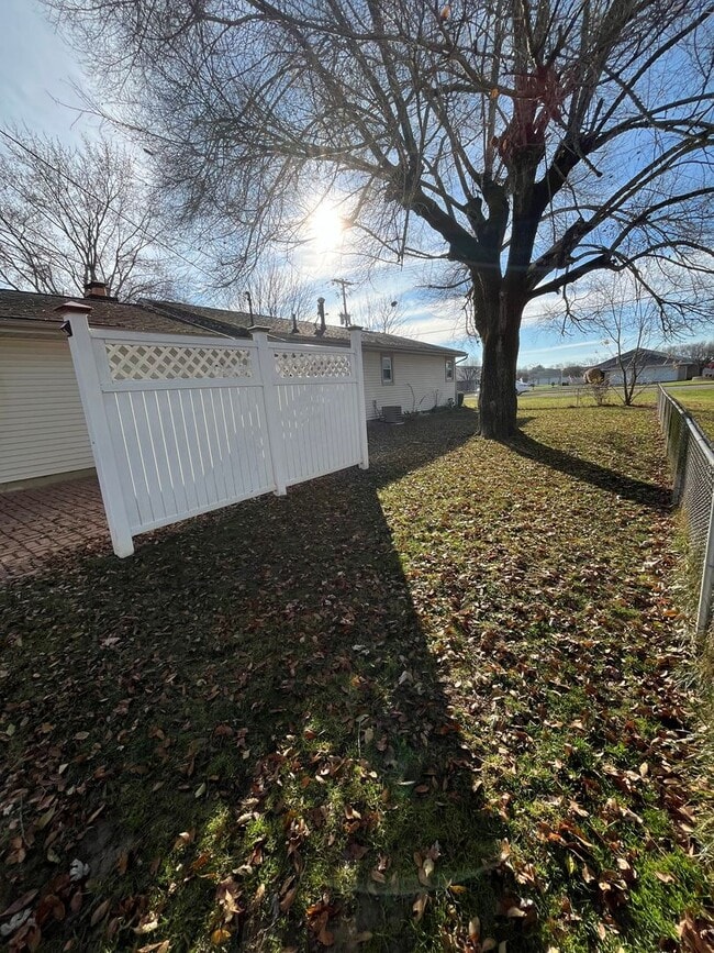 Building Photo - Holiday Home - Coming Soon