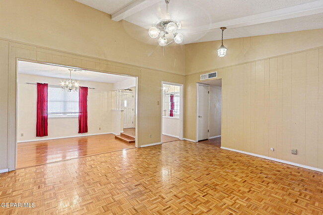 Building Photo - 9000 McCabe Dr