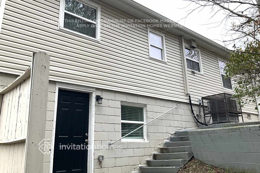 Building Photo - 3815 Clovis Ct NW